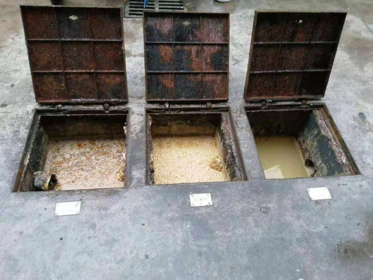 张金镇清理隔油池-污水池清掏