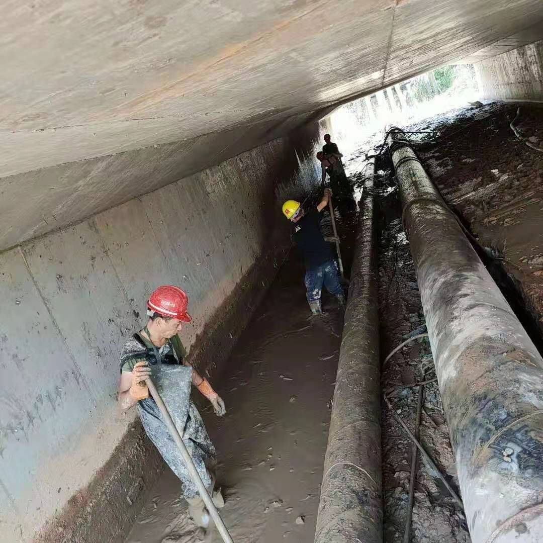张金镇工业管道清淤